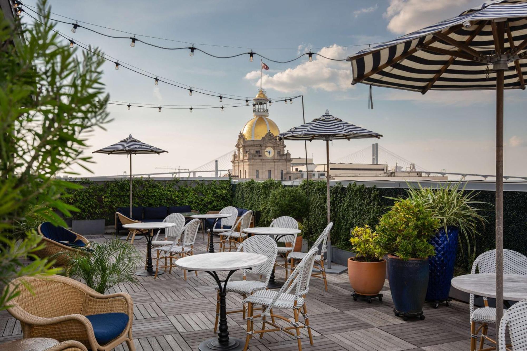 The Drayton Hotel Savannah, Curio Collection By Hilton Εξωτερικό φωτογραφία